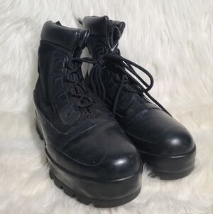 Converse Chuck Taylor All Star High Top Black 7 Women / 5 Men NWOB